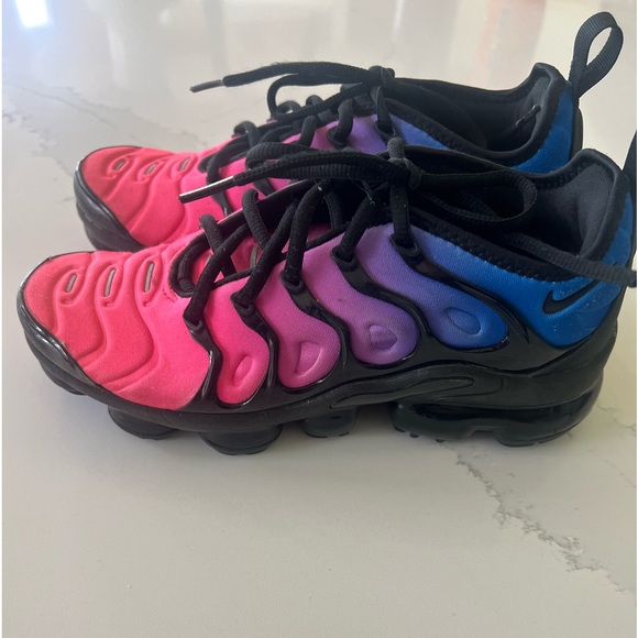 Nike Shoes - Nike Air Vapormax Plus